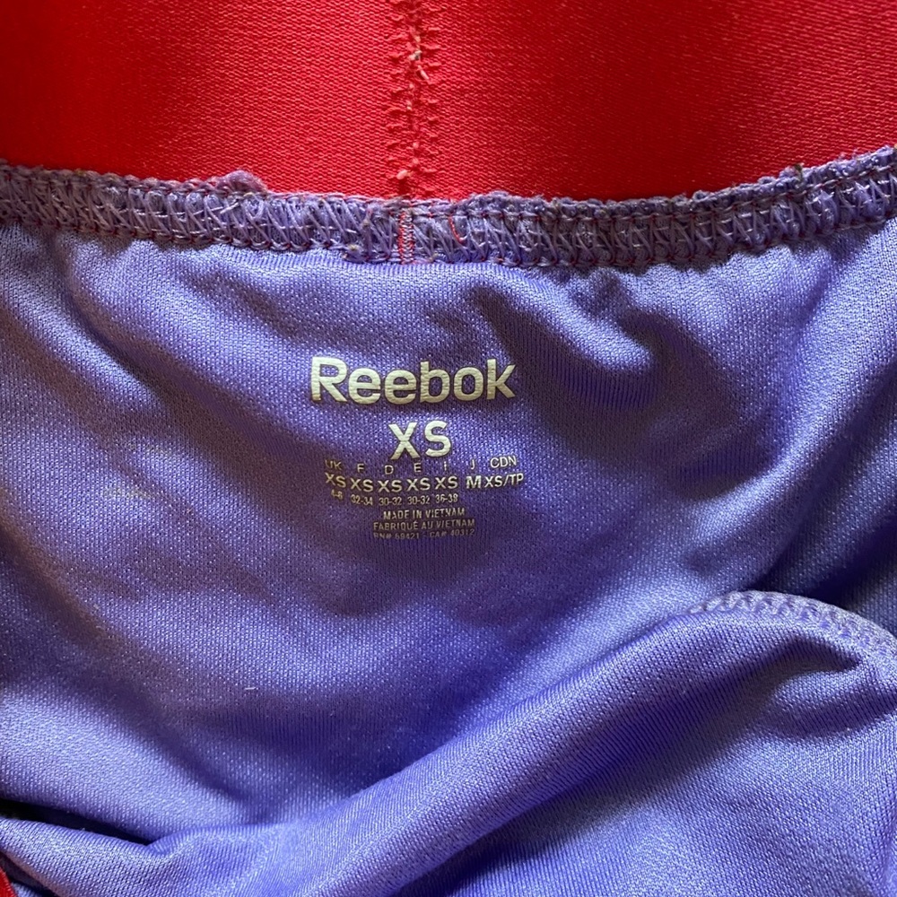 🔥 Bright Reebok running shorts - Picture 2 of 2